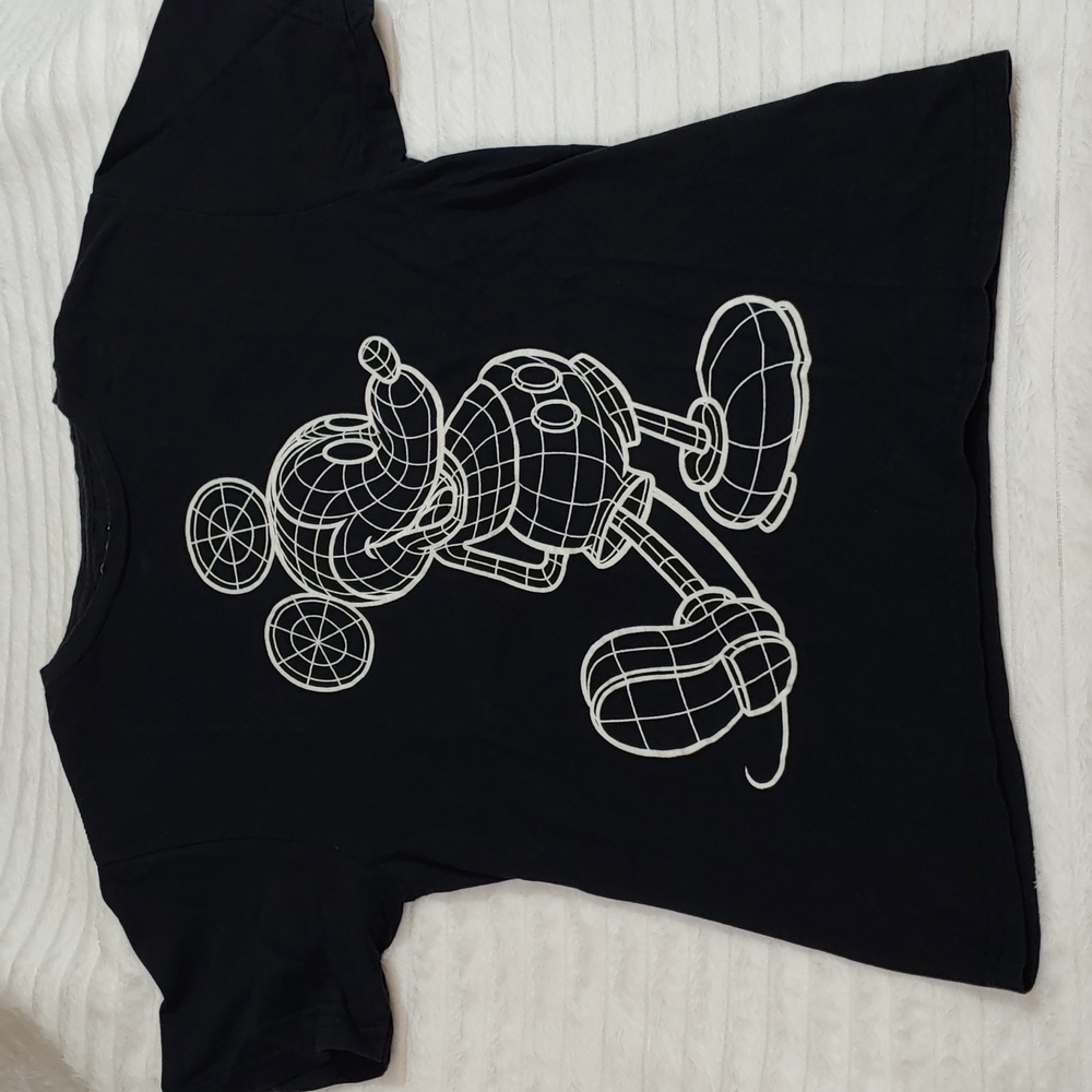 🎁Disney Mickey Mouse Glow in the Dark tee shirt